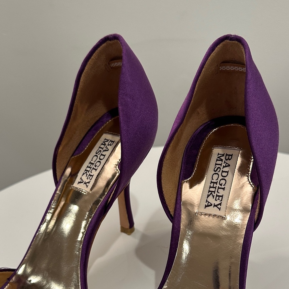 Badgley Mischka River Open Toe Beaded Knot Pumps, color: Plum, Size 8.5 - Picture 12 of 15